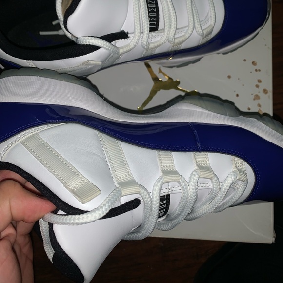 Air Jordan 11 Retro Low ‘Concord Sketch’ - Picture 3 of 4